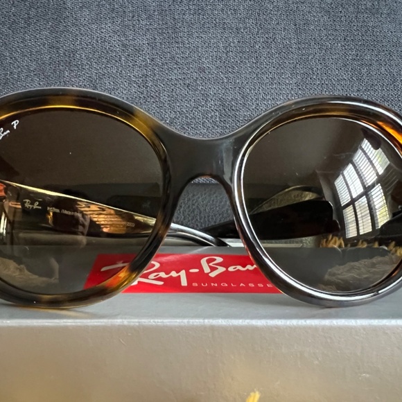 NWT Ray-Ban Round Glamour 57mm Polarized Sunglasses - Light Havana main image 15